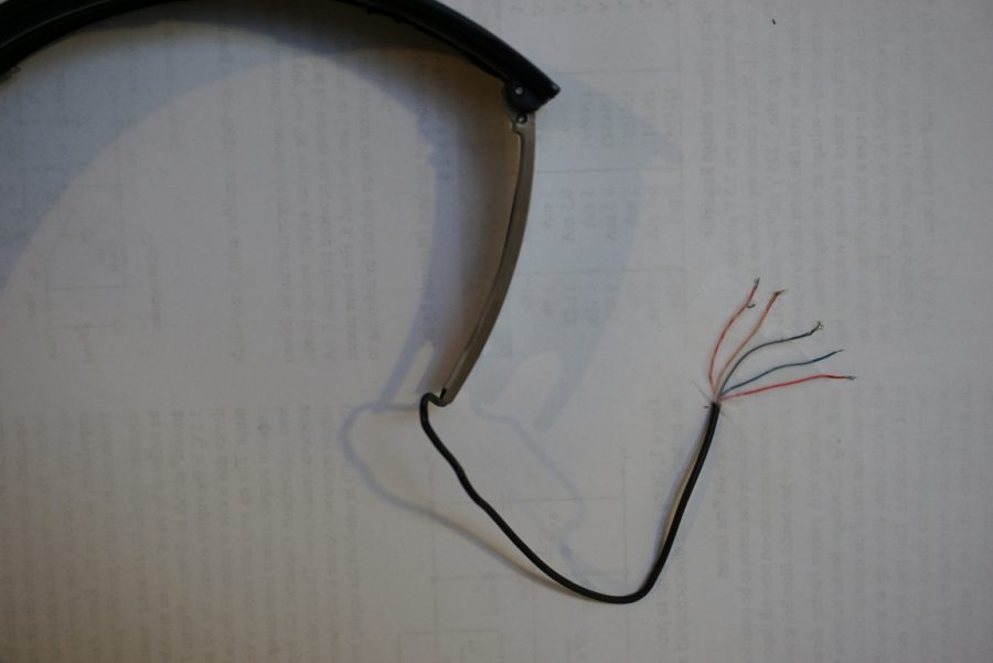 Beats Solo Bluetooth Headphone Teardown – Kerry D. Wong