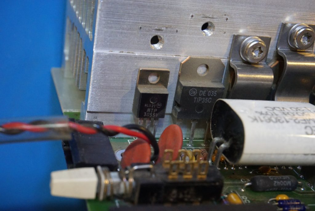 Inside an Agilent 66312A TwoQuadrant Power Supply Kerry D. Wong