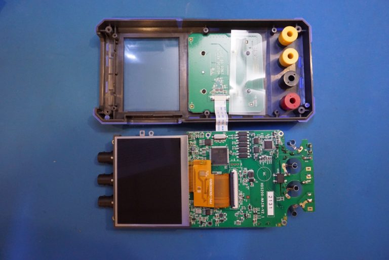 Teardown of an OWON HDS272S 3-in-1 Handheld Oscilloscope/DMM/AWG ...